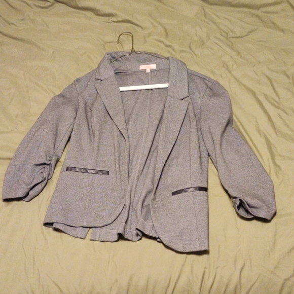 Jacket - Picture 1 of 4